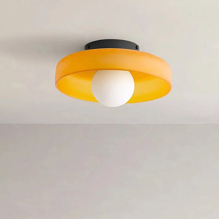 Lampa ścienna designerska na balkon, ponadczasowa elegancja z elementami szkła.