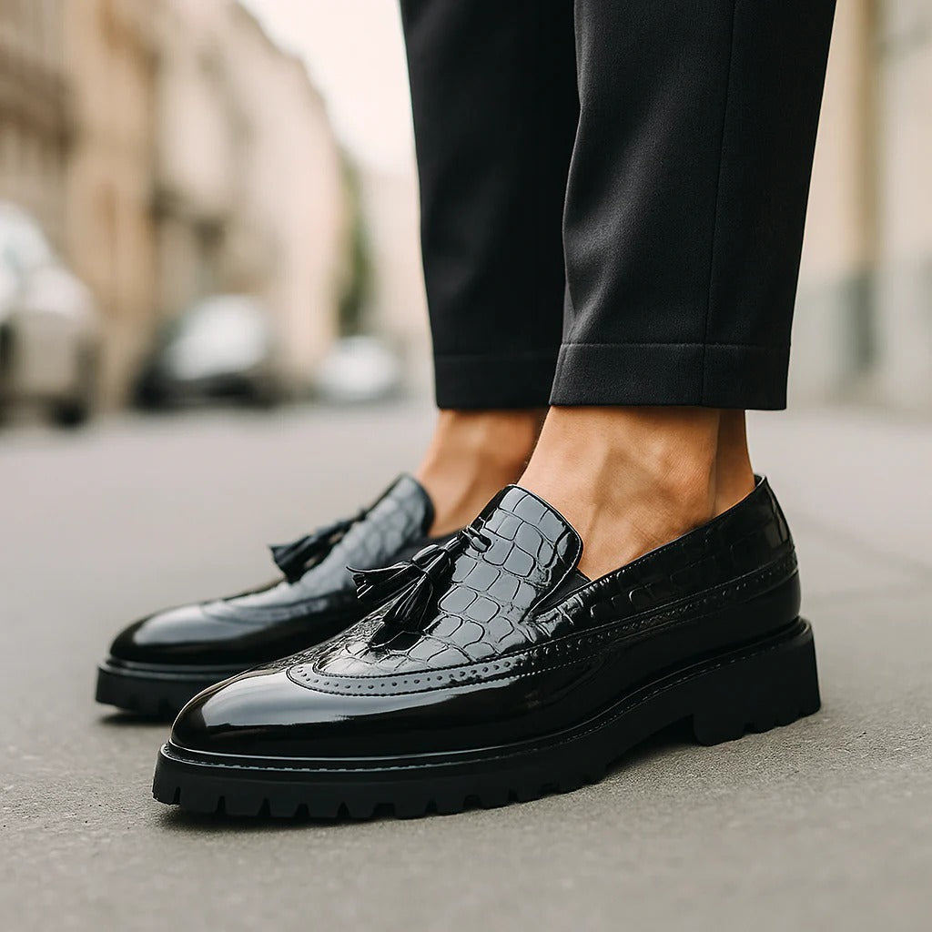 Komfortowe mokasyny męskie na co dzień. Stylowe obuwie, idealne do eleganckich i swobodnych zestawień.