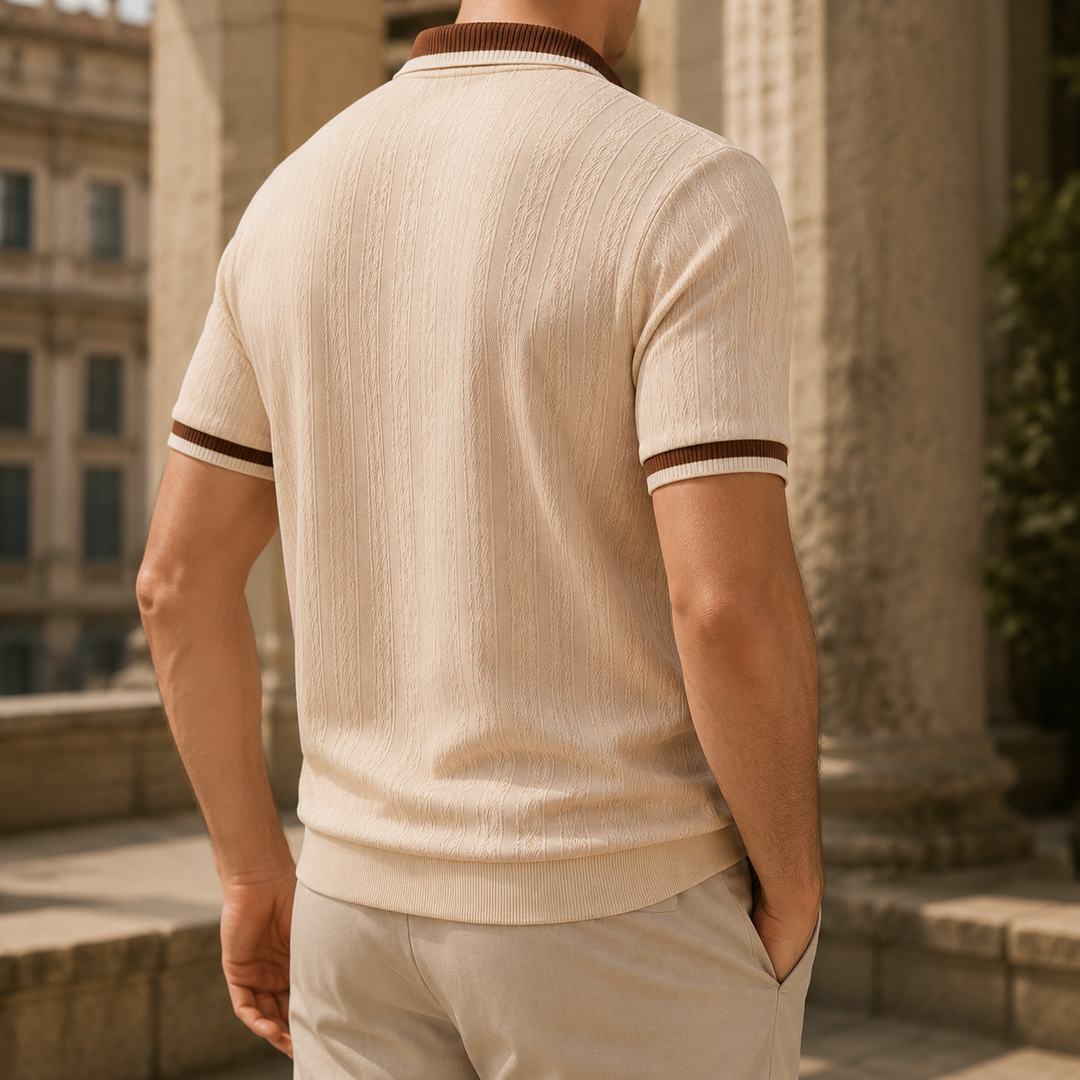 Stylowa męska koszulka polo z wyraźną teksturą, półzamkiem, krótki rękaw, moda męska.