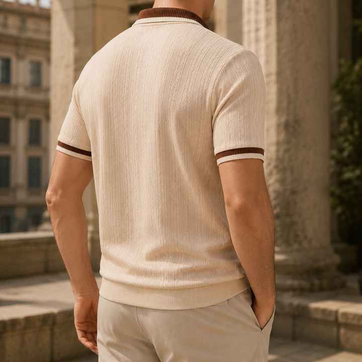 Stylowa męska koszulka polo z wyraźną teksturą, półzamkiem, krótki rękaw, moda męska.