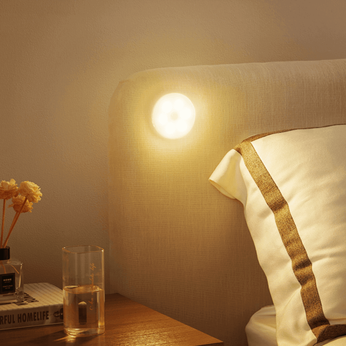 Lampa LED MoveLight z czujnikiem ruchu. Ciepła i zimna biel, energooszczędne oświetlenie USB.