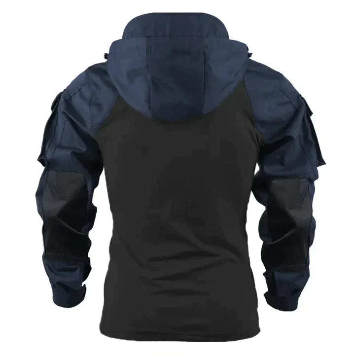 Stylowy męski sweter taktyczny z kapturem do aktywności outdoorowych. Ciepła bluza casual na jesień i zimę.