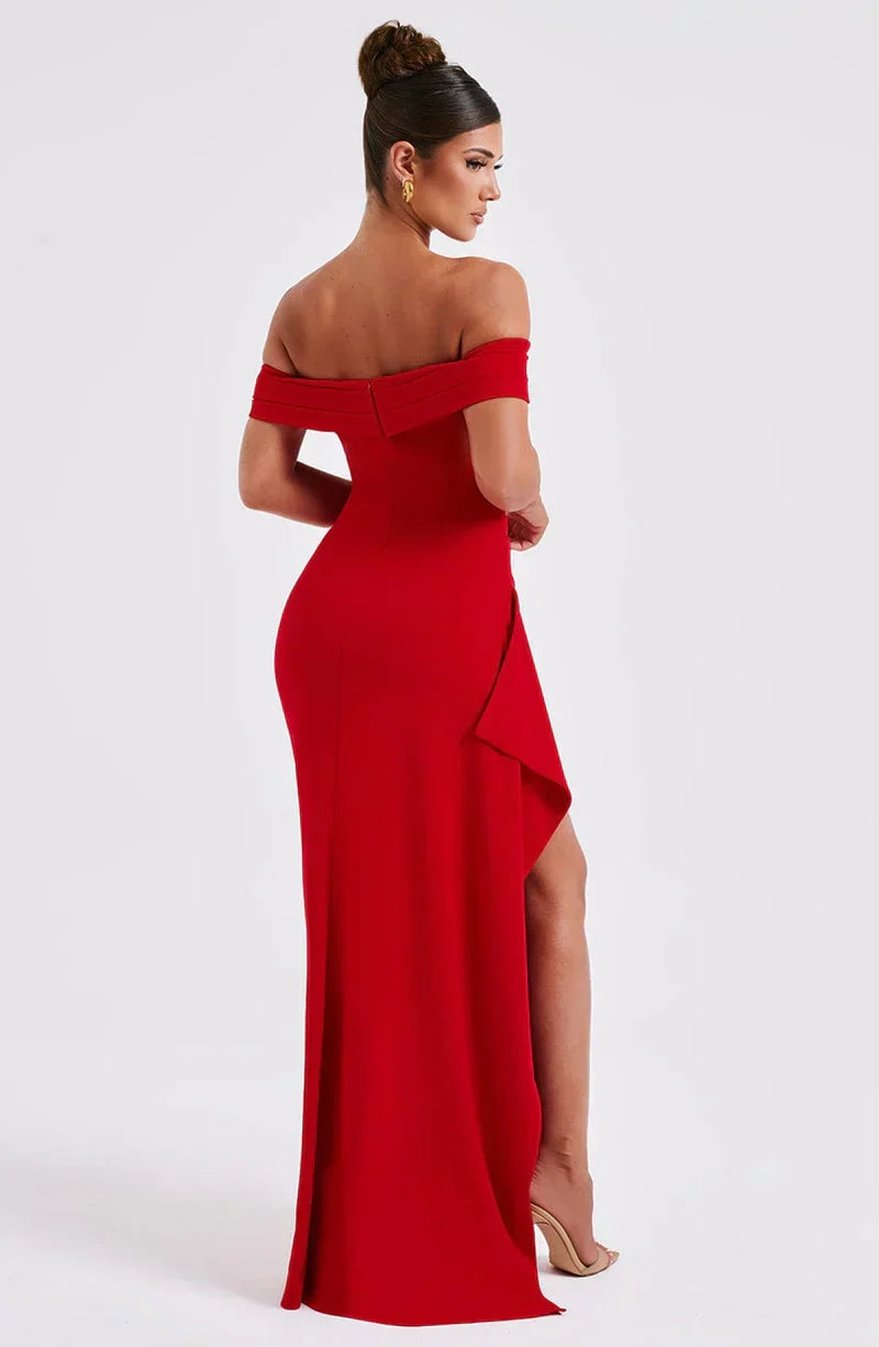 Modna sukienka maxi z dekoltem Bardot, drapowanie, idealna na wieczór.