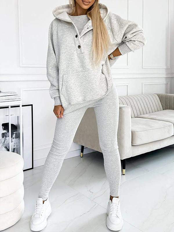 Damski komplet dresowy Lisa 3w1: bluza, spodnie dresowe z wysokim stanem i top. Wygodny styl casual.