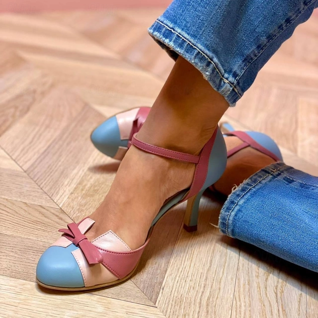 Eleganckie damskie dwukolorowe szpilki z subtelną kokardką. Idealne buty na wesele i imprezę.
