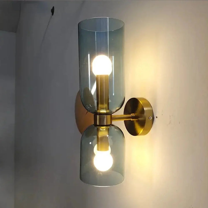 Lampa ścienna nowoczesna szklana, dwukloszowa. Idealna jako oświetlenie do sypialni i salonu.