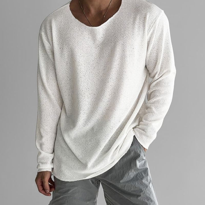 Wygodny sweter męski letni oversize. Długi rękaw, lekka dzianina, idealny do casualowych stylizacji na wiosnę/lato.