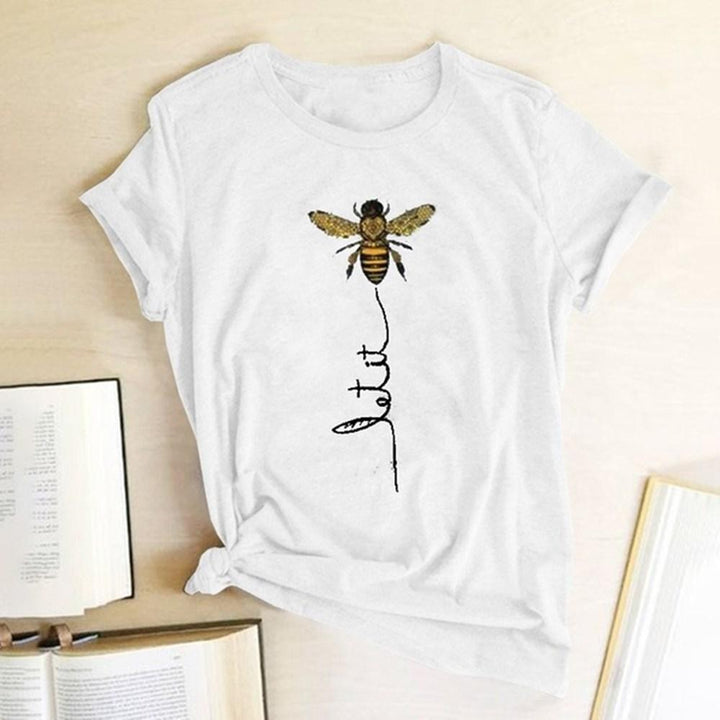 Stylowa damska koszulka T-shirt z nadrukiem pszczoły. Wygodny, casualowy krój, perfekcyjna na co dzień.