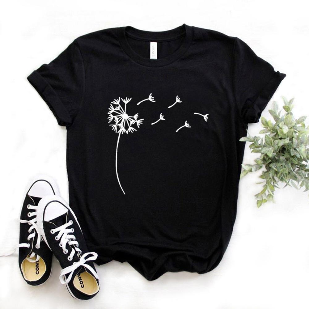 Komfortowy damski T-shirt z luźnym krojem i modnym nadrukiem dmuchawca. Stylowa koszulka casual na co dzień.