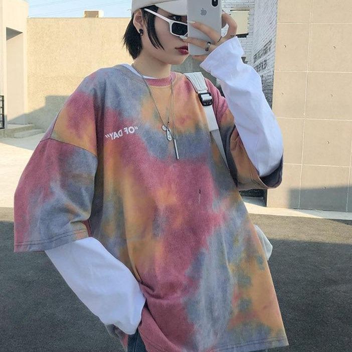 Wygodna damska koszulka T-shirt z oryginalnym wzorem tie-dye, luźny fason, bluzka na co dzień.
