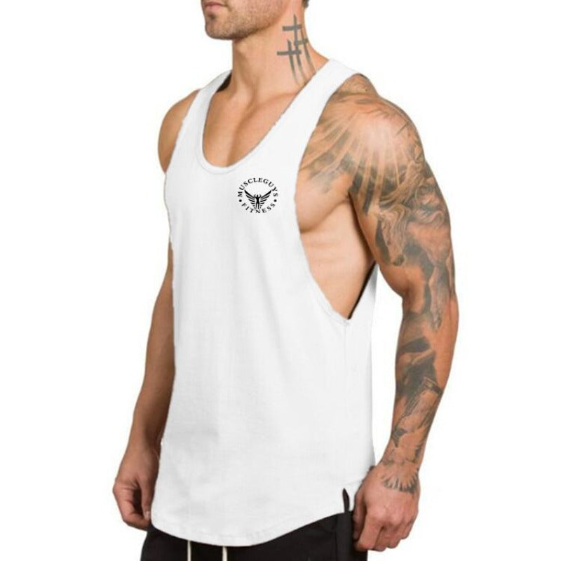 Stylowy męski tank top z luźnym krojem, doskonały na upalne lato. Wygodna, przewiewna koszulka bez rękawów, casual look.