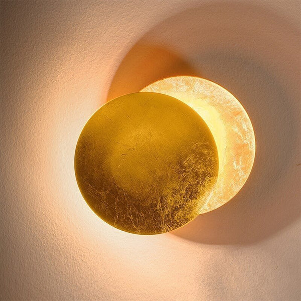 Designerska lampa ścienna LED Lunora. Energooszczędne oświetlenie księżycowe, doskonała dekoracja wnętrz.