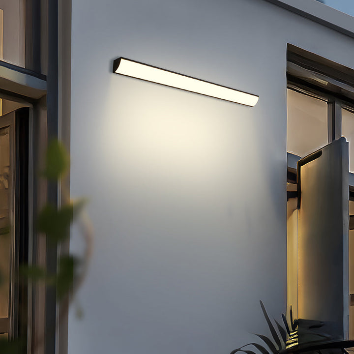 Czarna lampa ogrodowa LED, ścienna, aluminiowa, IP65, doskonała do nowoczesnych aranżacji.