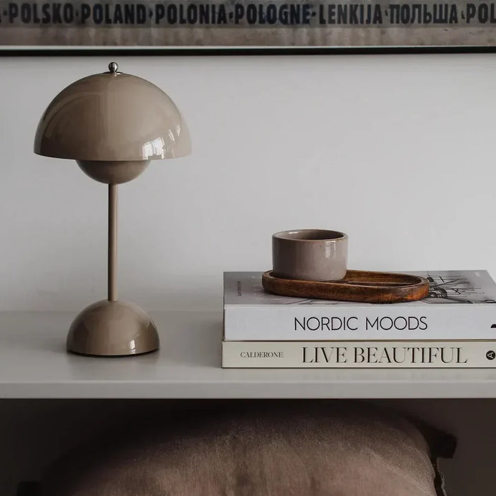 Nastrojowa, bezprzewodowa lampa stołowa LED MoonGlow, oświetlenie ściemnialne.