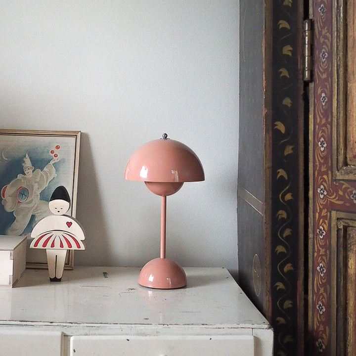 Designerska lampa stołowa LED MoonGlow, oświetlenie do każdego domu.