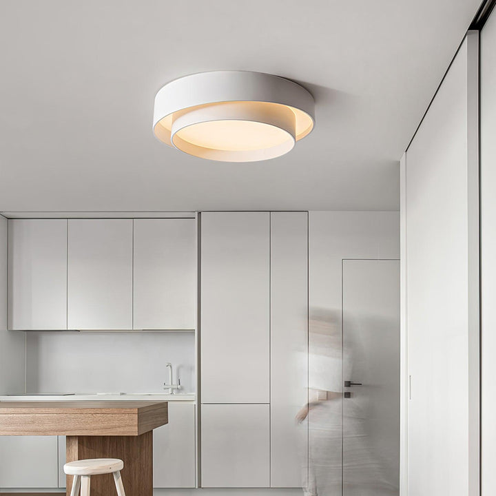 Okrągła lampa sufitowa LED minimalistyczna z funkcją ściemniania i pilotem.