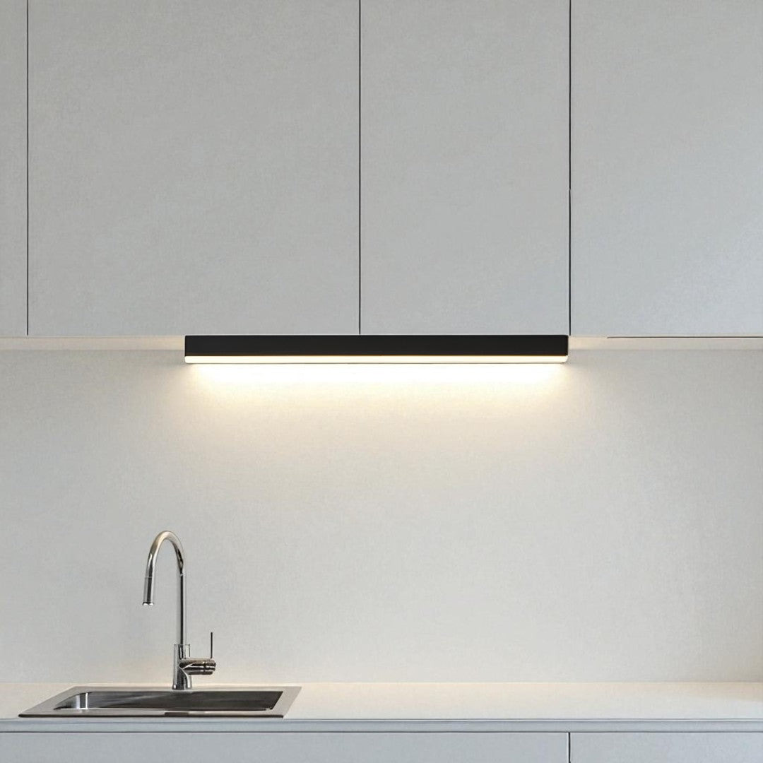 Nowoczesna lampa sufitowa LED, designerska, podłużna. Doskonała do kuchni i biura.