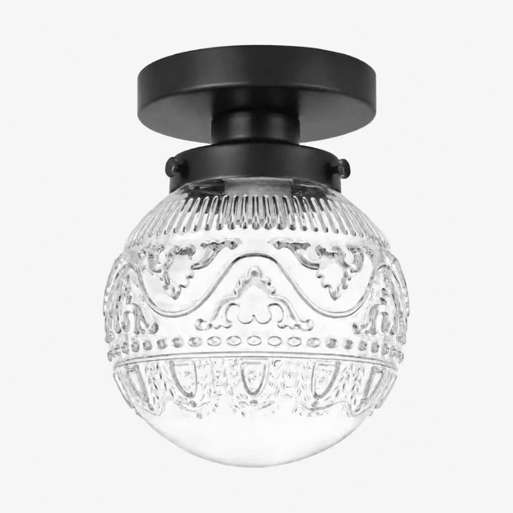Lampa sufitowa vintage z mosiądzu, grawerowana szklana kula. Dodaje charakteru wnętrzom retro.