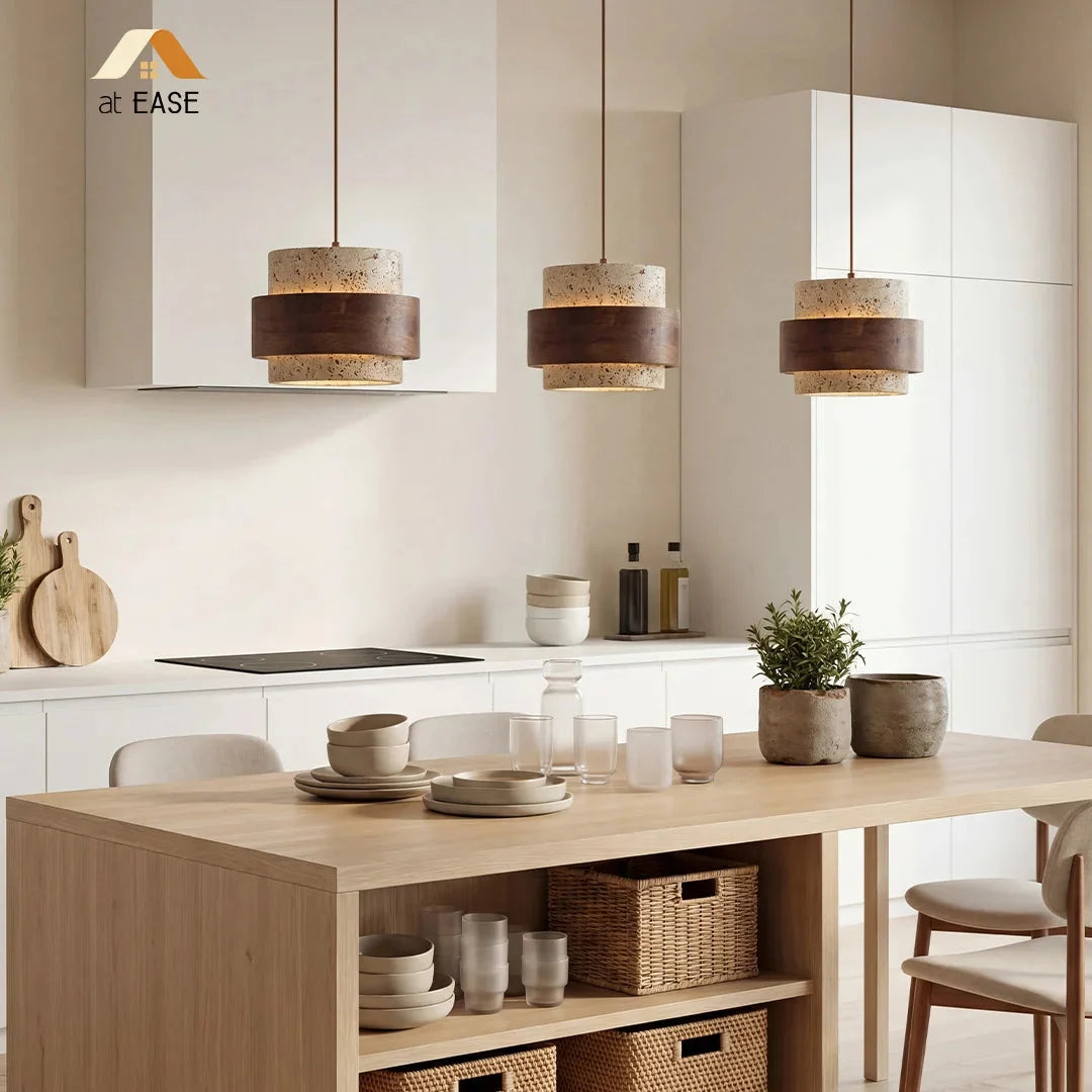 Organiczna lampa wisząca Japandi. Kamienny klosz, drewniane akcenty. Cylindryczny design do wnętrz.