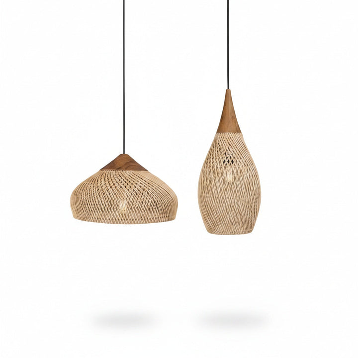 Lampa wisząca rattanowa boho z drewnianym detalem. Naturalna plecionka, oświetlenie do salonu, sypialni.