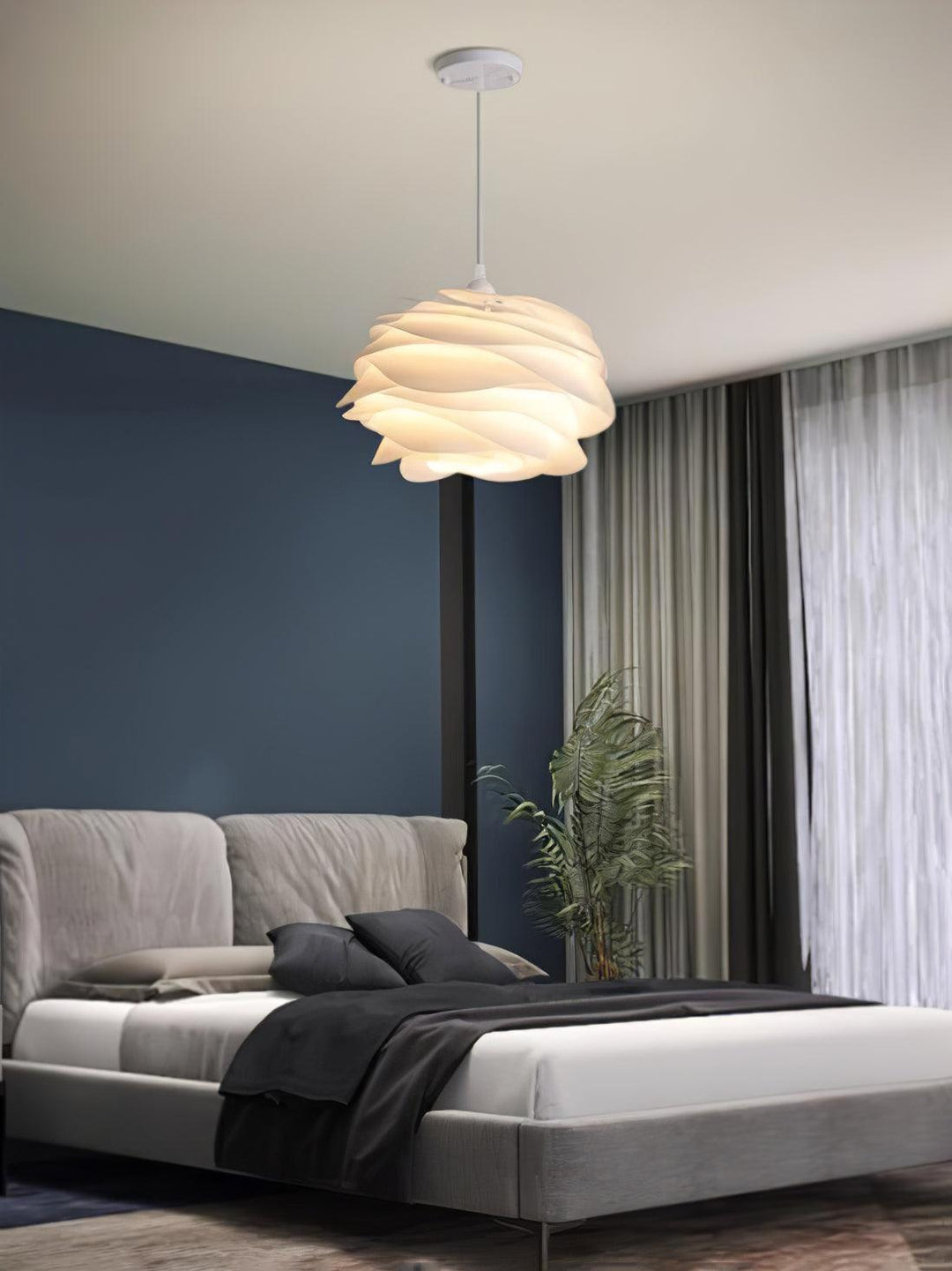 Lampa wisząca kwiatowa z białego PVC, styl skandynawski. Romantyczne światło, gniazdo E27.
