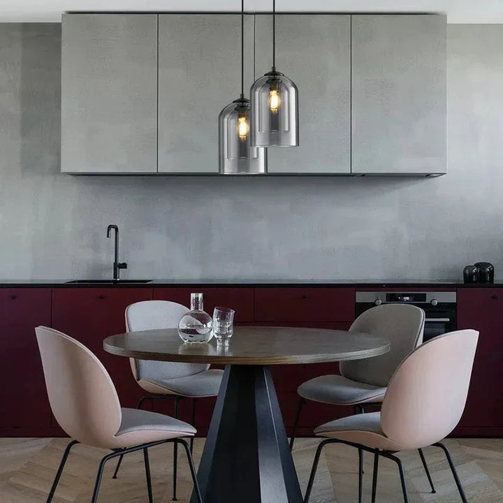 Unikatowa lampa wisząca z podwójnym szklanym kloszem. Designerskie oświetlenie E27 do wnętrz.