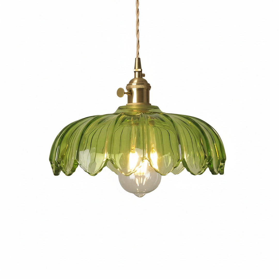 Lampa wisząca vintage, klosz szklany tulipan, oprawka mosiężna. Idealna do jadalni i salonu.