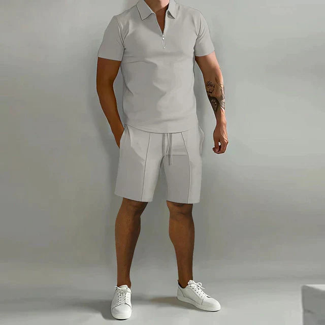 Elegancki męski zestaw letni Matteo: koszulka polo z kołnierzykiem i krótkie spodenki. Must-have na sezon letni.
