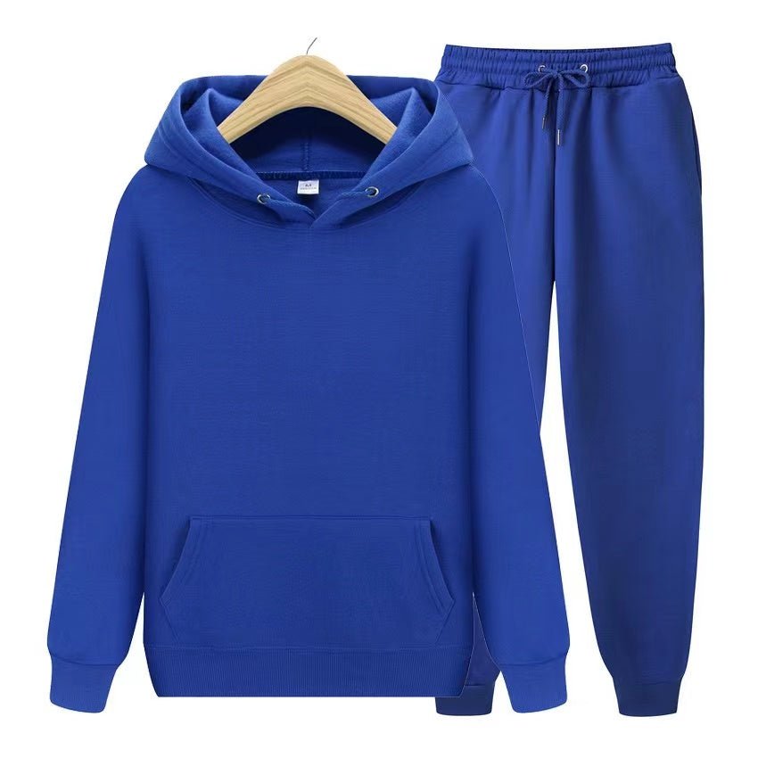 Komfortowy dres męski na co dzień. Miękki materiał, swoboda ruchów. Bluza z kapturem.