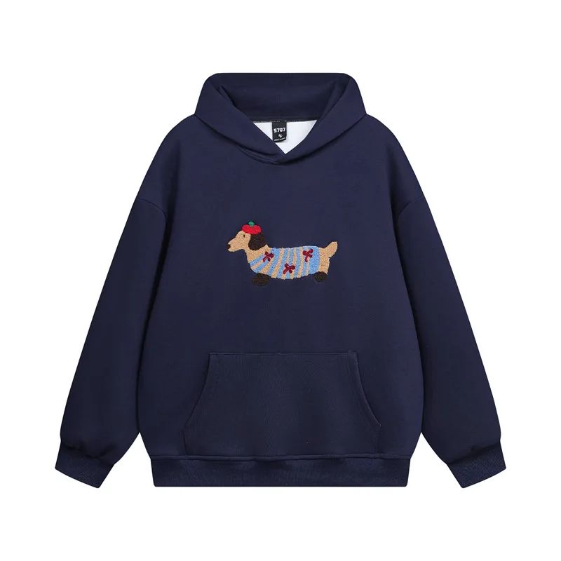 Haftowana bluza unisex jamnik. Miękki, oversize sweter casualowy. Modna odzież z wygodnego materiału.