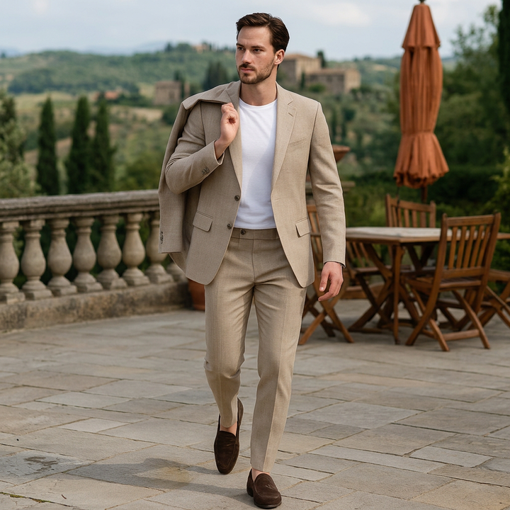 Elegancki garnitur męski slim fit na lato, doskonały na wesele, z marynarką i spodniami.