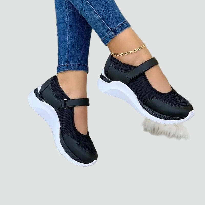 Przewiewne damskie sneakersy na rzep, gwarantujące komfort i lekkość przez cały dzień. Modny design.