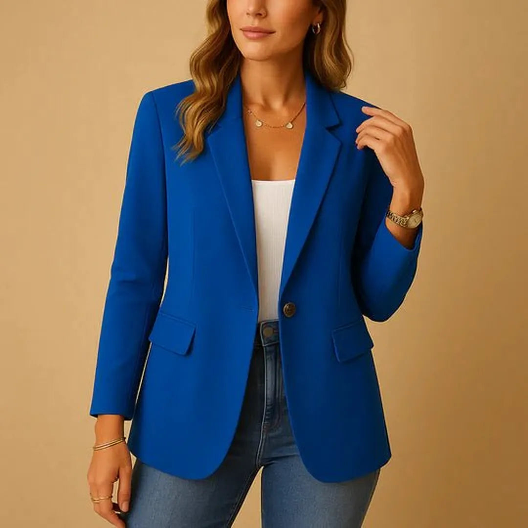 Modna marynarka damska z klasycznym krojem. Must-have w eleganckiej i codziennej garderobie.