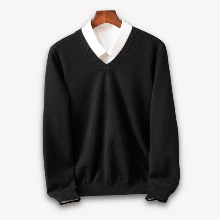 Elegancki męski sweter V-neck, komfortowy, idealny do stylizacji smart casual.