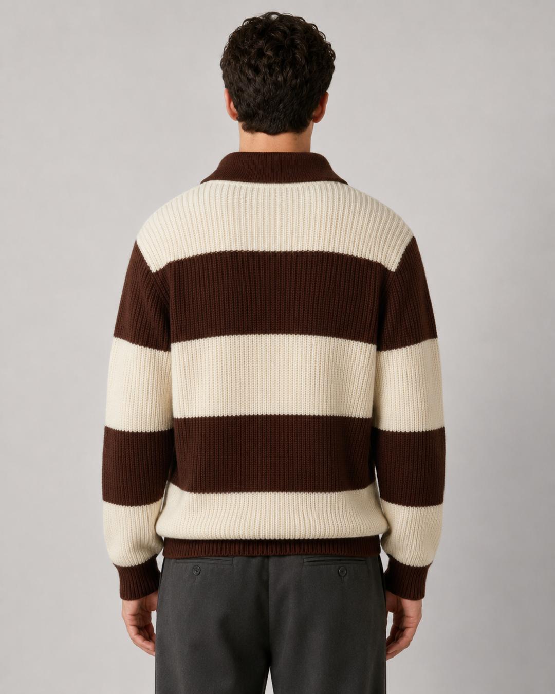Elegancki męski sweter polo w paski, prążkowany. Modna odzież męska smart casual na co dzień.