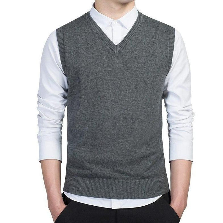 Elegancki męski sweter bez rękawów z dekoltem V, idealny do warstwowych stylizacji, klasyczny krój.