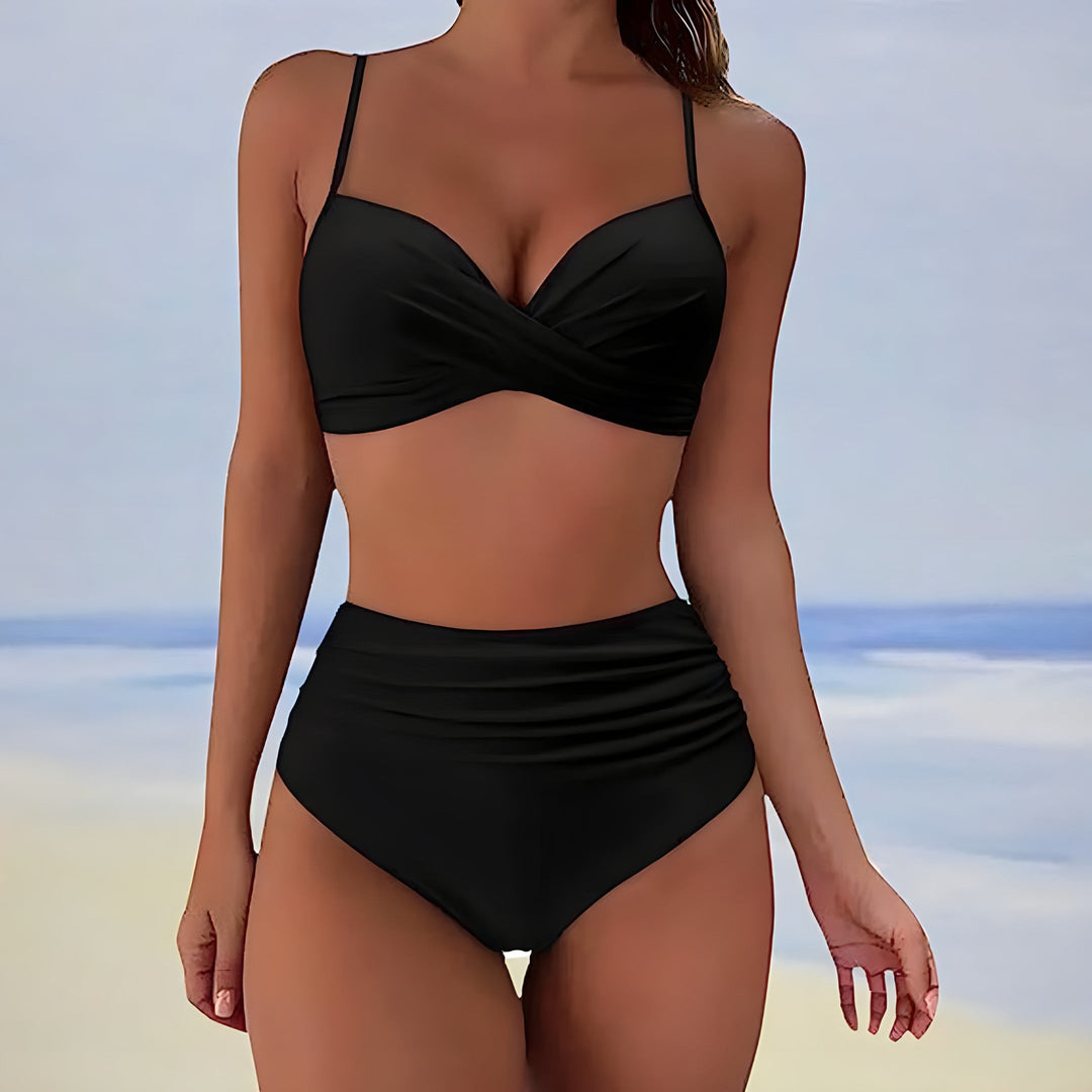 Wygodny damski bikini Eula z wysokim stanem, podkreślający talię na plaży.