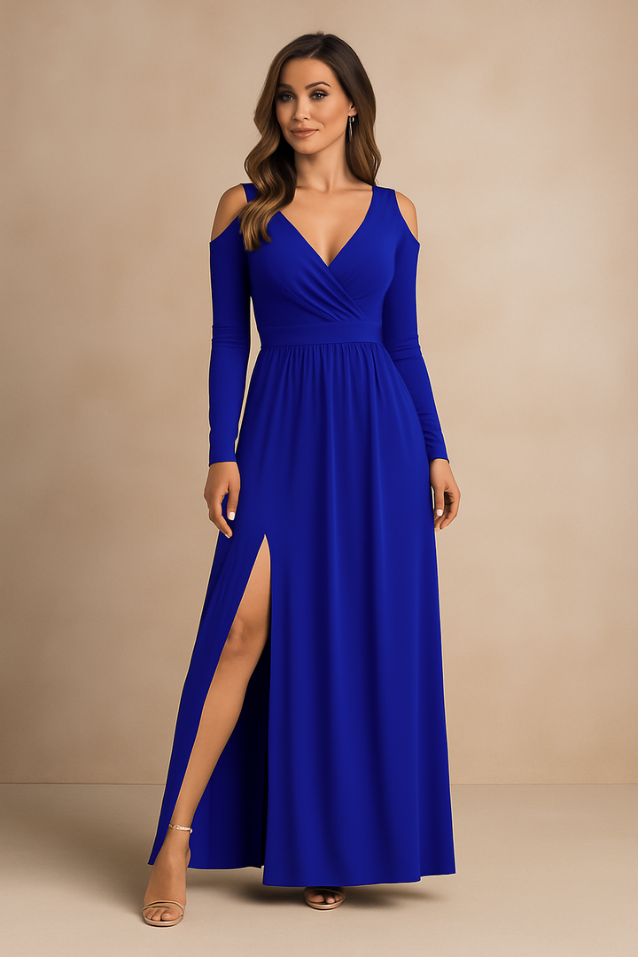 Modelka w eleganckiej sukience maxi Elora. Wieczorowa, długa suknia damska na wesele, przyjęcie.