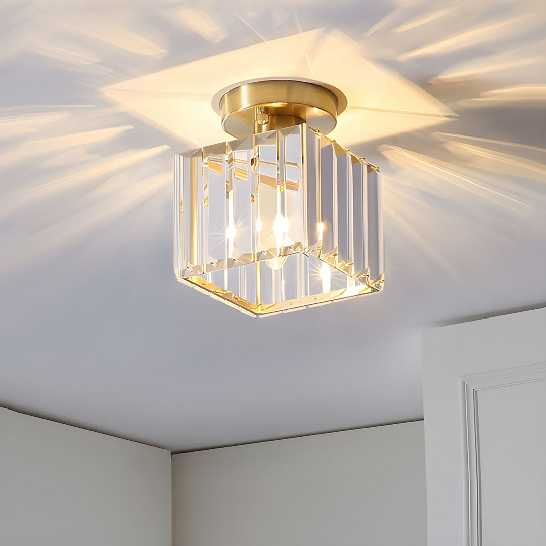 Nowoczesna lampa sufitowa LED CrystalGlow w minimalistycznym salonie, jasne światło.