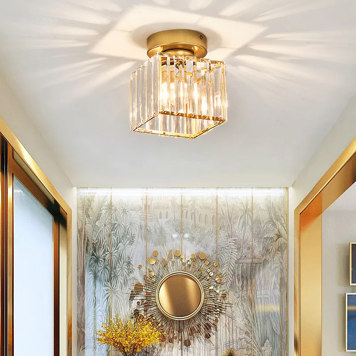 Elegancka lampa sufitowa LED CrystalGlow w sypialni, tworzy relaksującą atmosferę.