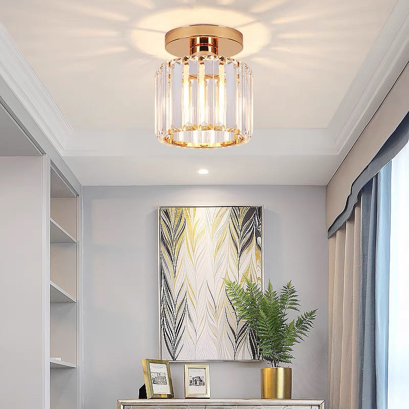 Stylowa lampa sufitowa LED CrystalGlow, czarna lub złota, do salonu lub sypialni.