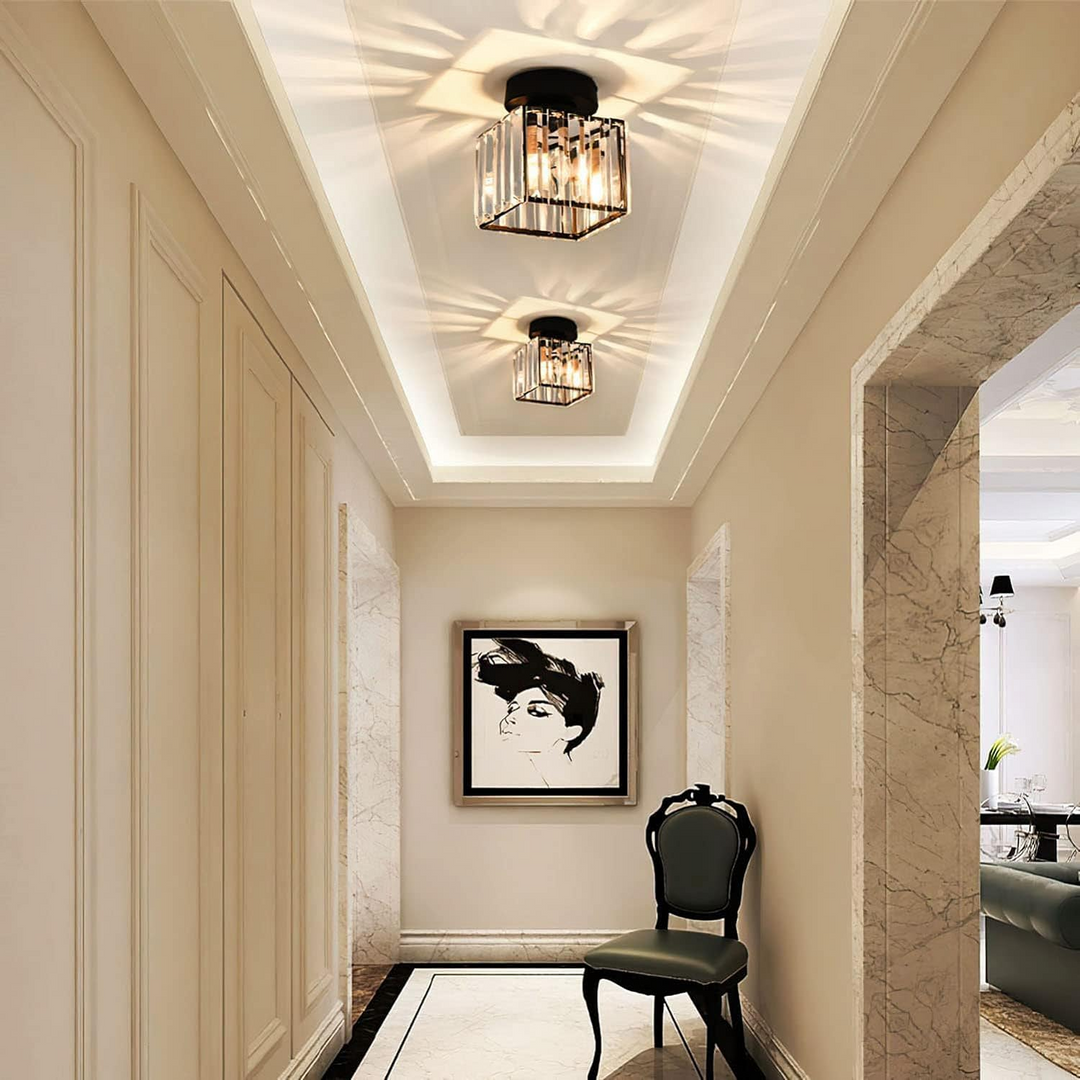 Nowoczesna złota lampa sufitowa LED CrystalGlow do salonu, oświetlenie wnętrz.
