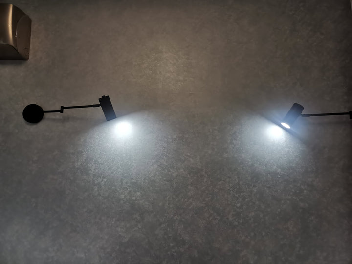 Lampa ścienna LED, regulowana, do czytania w sypialni, styl nowoczesny.