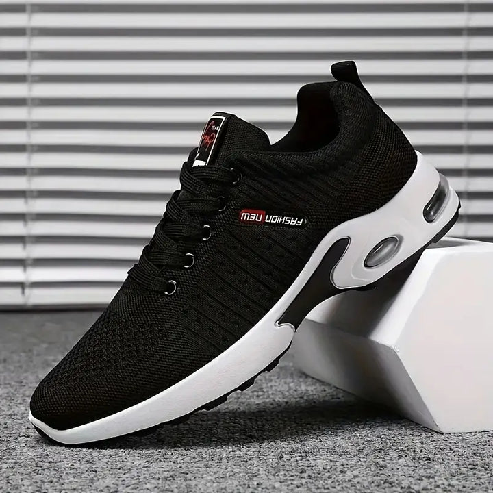 Oddychające męskie buty Orion do biegania, zapewniające komfort i wsparcie podczas treningu.