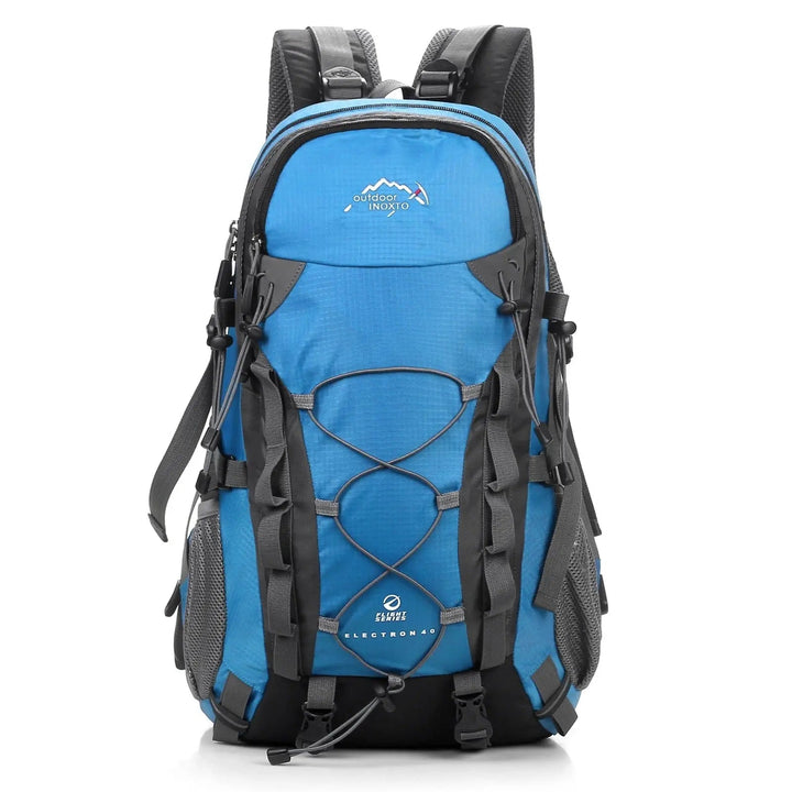 Uniwersalny plecak turystyczny ExplorerMax 40L na trekking, kemping i wszelkie podróże outdoorowe.