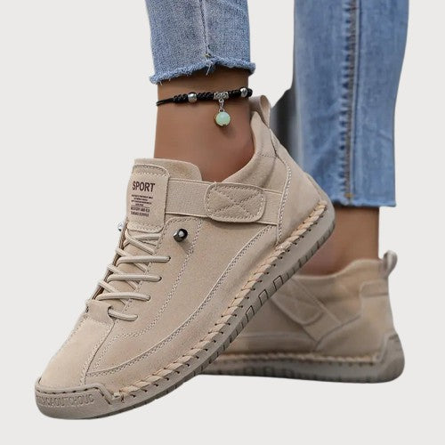 Elastyczne sneakersy casualowe dla kobiet, zapewniające komfort i styl.