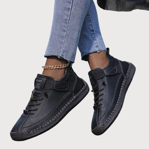 Wygodne buty damskie ze wsparciem stopy, idealne do chodzenia i aktywności.