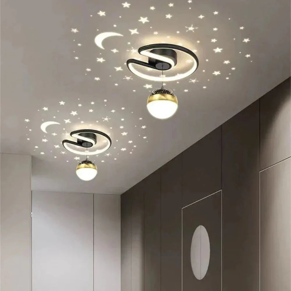 Lampa sufitowa LED, ściemniana, z efektem gwiaździstego nieba. Plafon sufitowy do nowoczesnych wnętrz.
