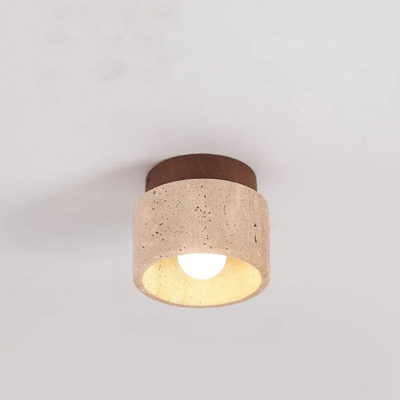 Lampa sufitowa z trawertynu, oświetlenie LED do eleganckich wnętrz. Idealna do klatki schodowej.