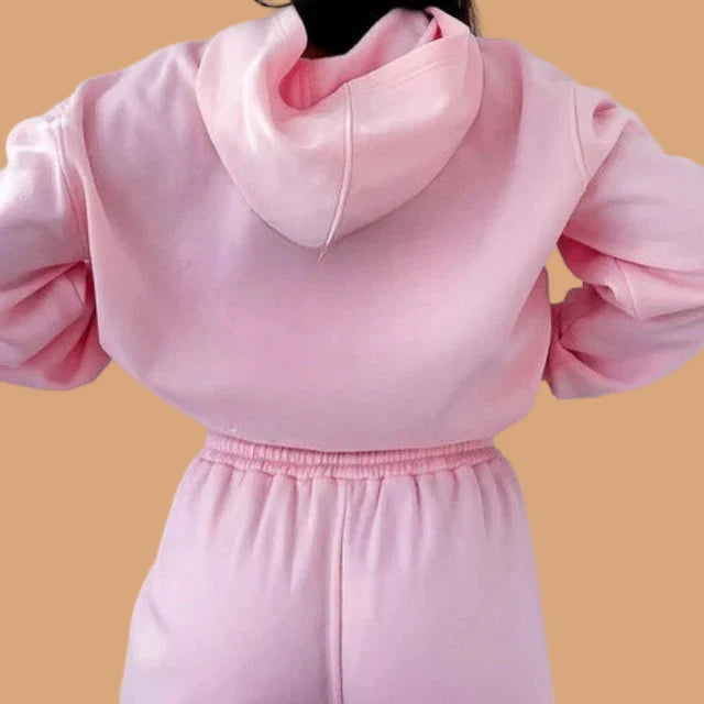 Miekki, damski komplet dresowy. Komfortowa bluza sportowa i spodnie zapewniające swobodę ruchów.